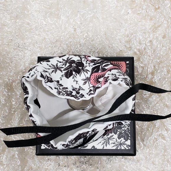 Authentic Gucci Logo Studs - Picture 8 of 8